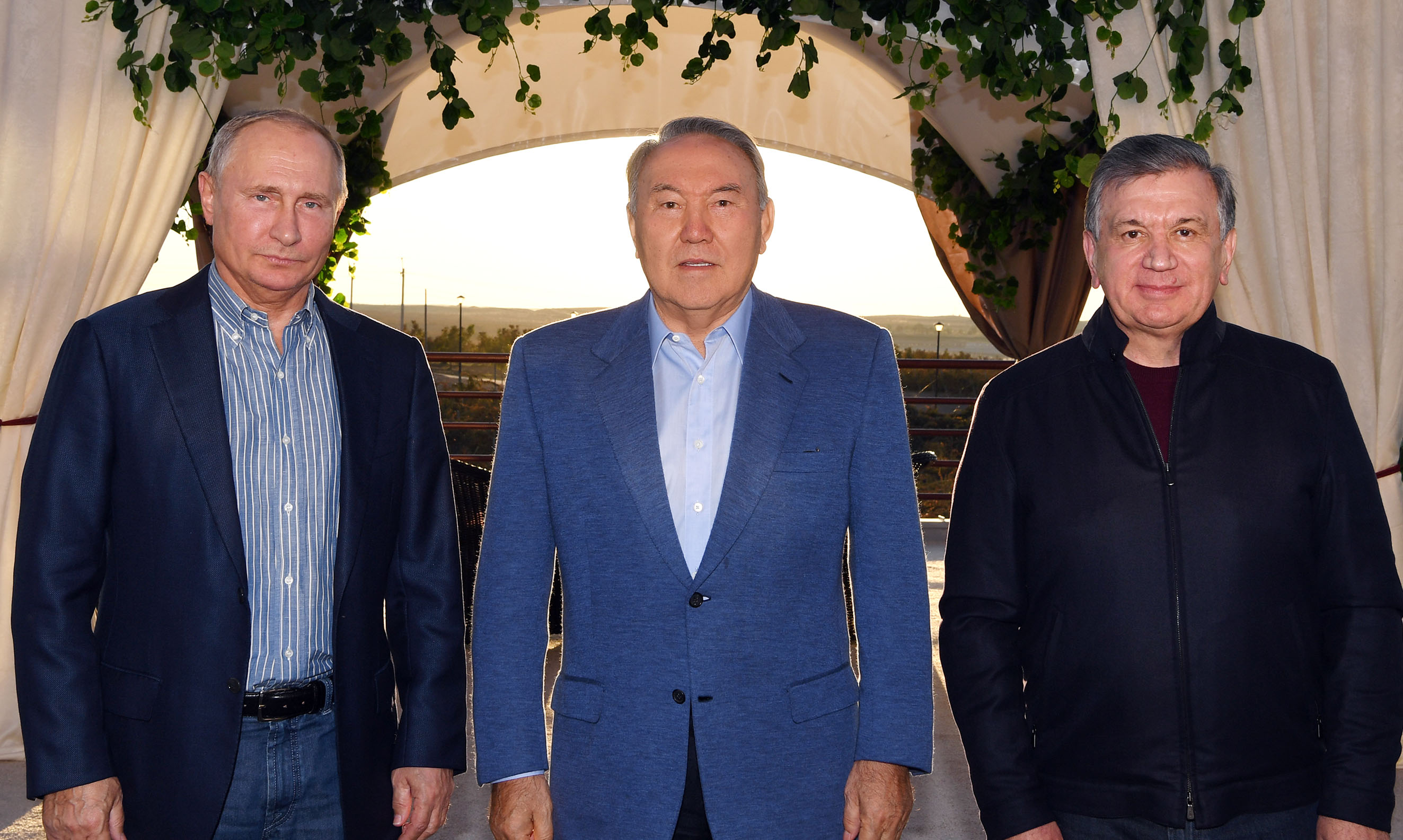 Нұрсұлтан Назарбаев Ресей және Өзбекстан басшыларымен кездесті