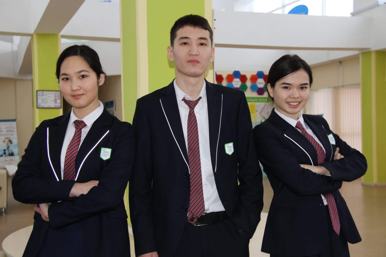 Оралдағы НЗМ оқушылары Гонконг университетінің грантына ие болды
