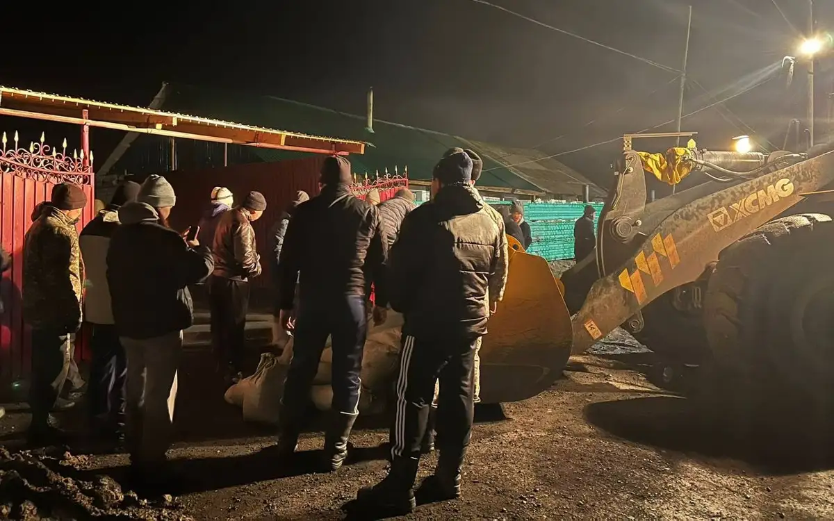 Аягөз өзені іргесіндегі үйлерден 172 адам эвакуацияланды