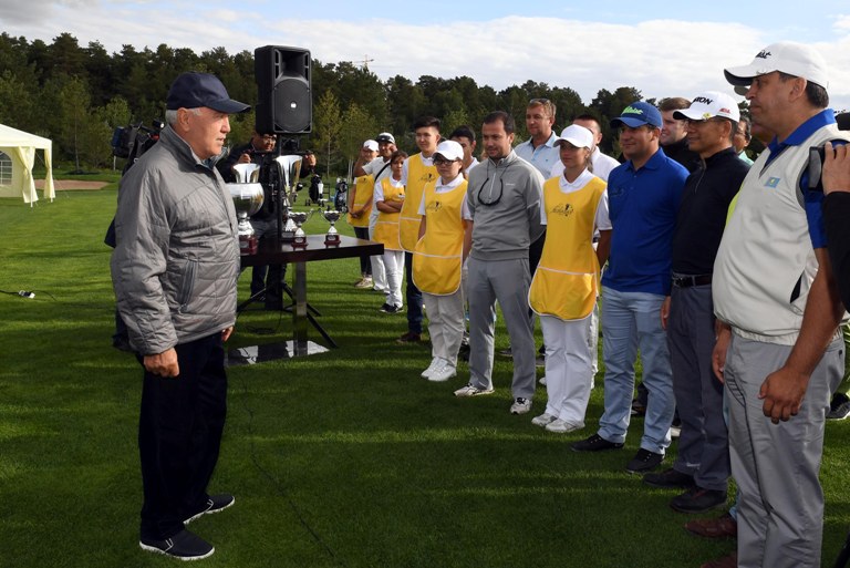Президент «Бурабай» гольф клубының ашылу рәсіміне қатысты