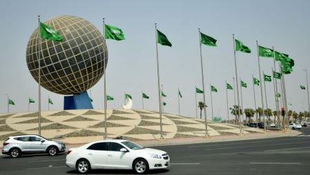 Сауд Арабиясында әйелдерге көлік жүргізуге рұқсат берілді