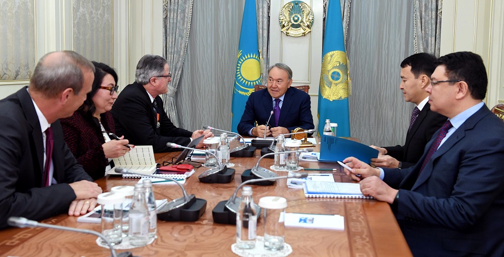 Назарбаев «Шеврон» компаниясының бас атқарушы директорымен кездесті