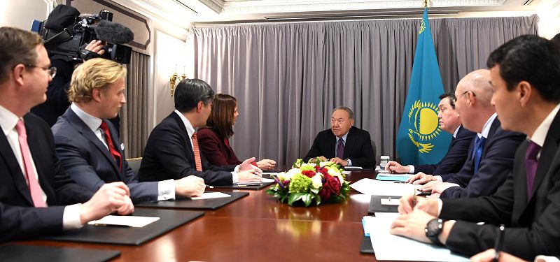 Нұрсұлтан Назарбаев «Nasdaq» компаниясының президентімен кездесті
