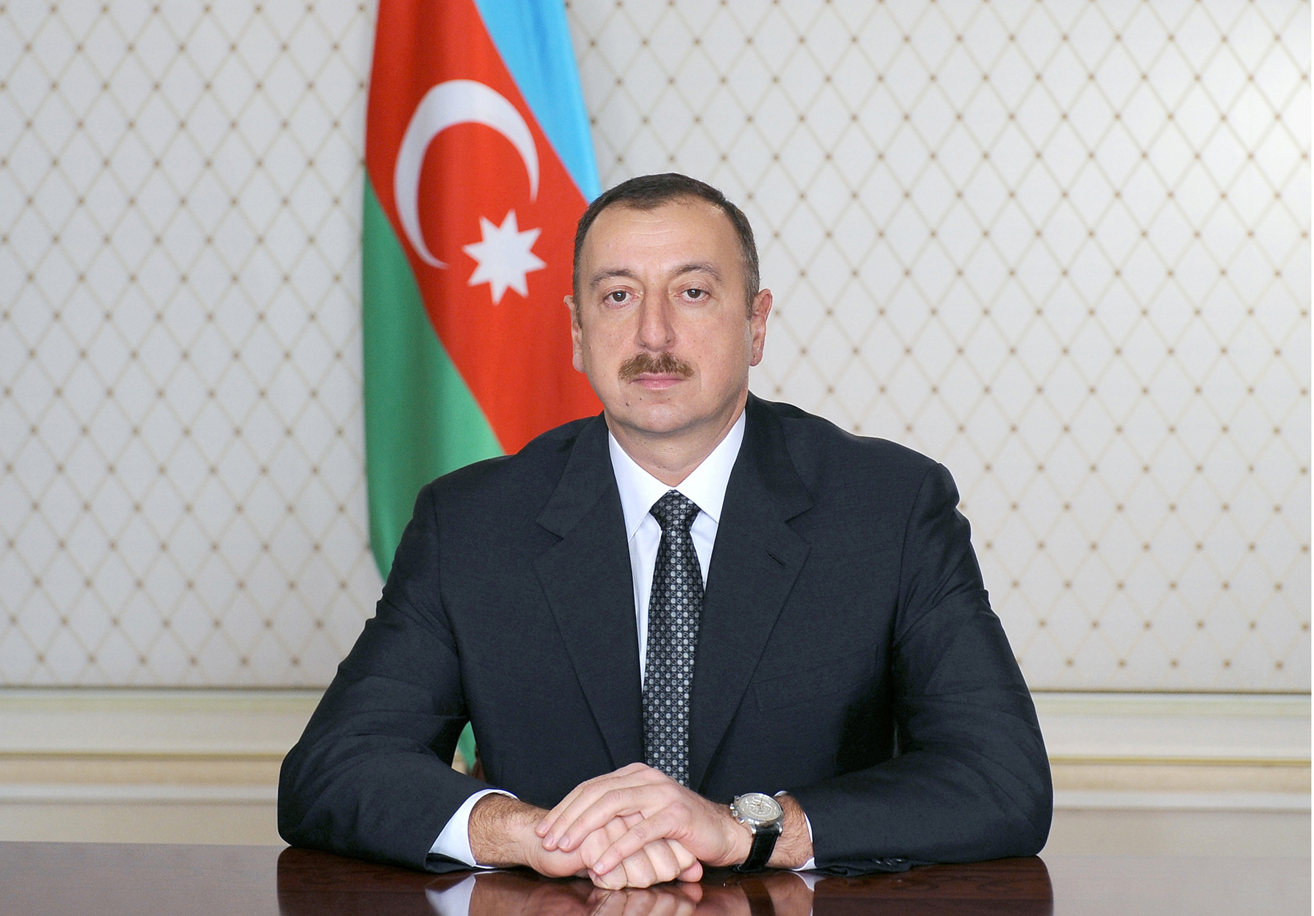 Әлиев Әзербайжанда кезектен тыс президент сайлауы өтетінін жариялады