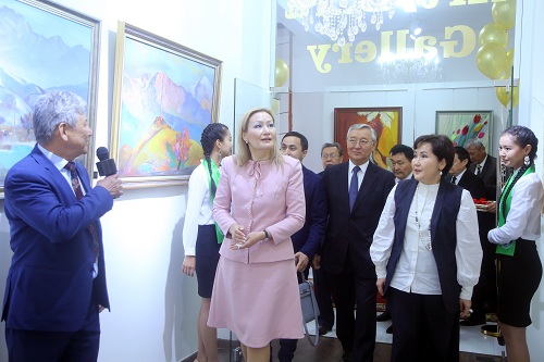 Қыздар Университетінде «Дара» арт-галереясы ашылды