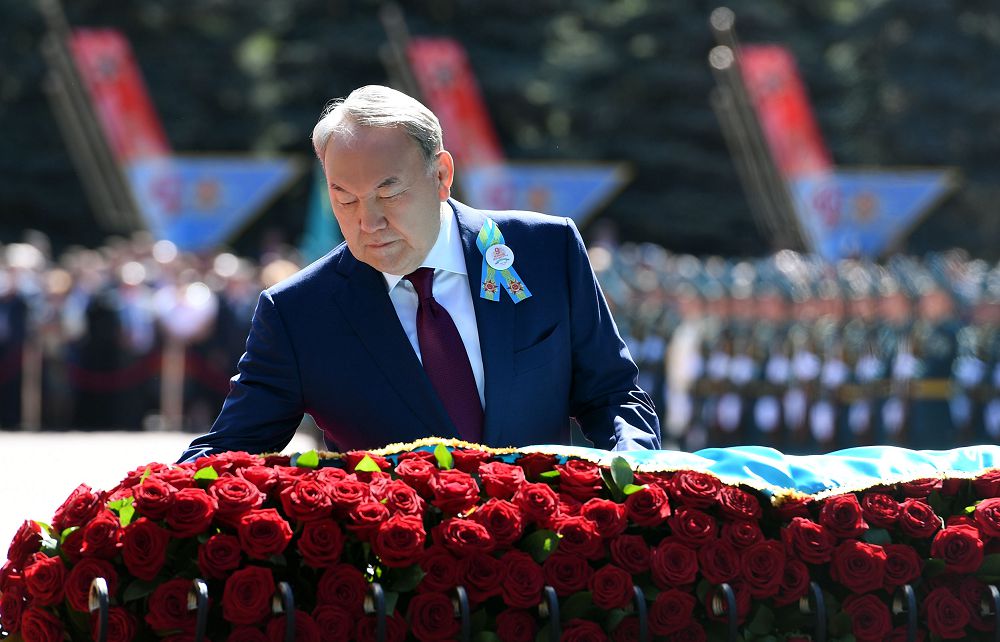Президент Даңқ мемориалына гүл шоғын қою рәсіміне қатысты