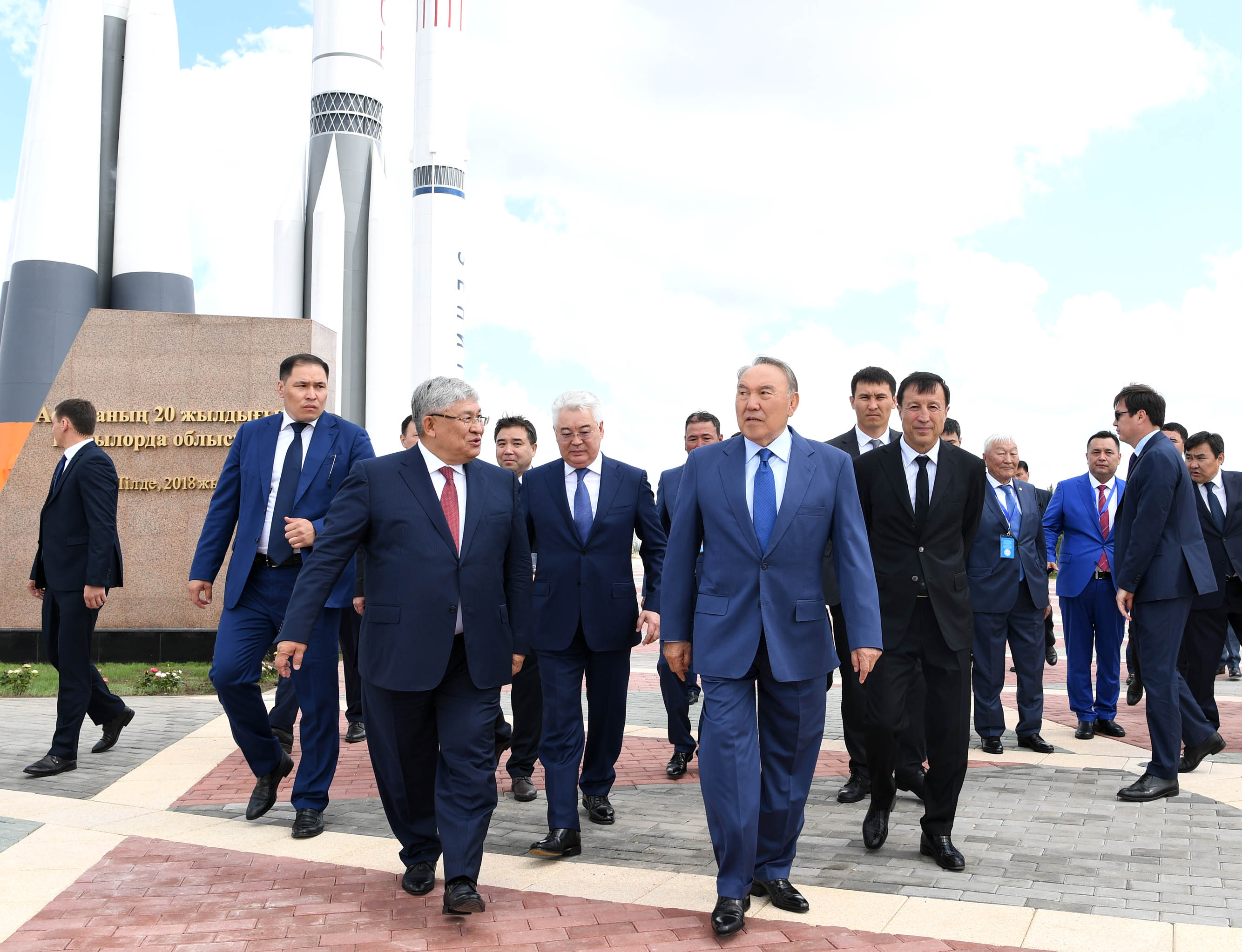 Нұрсұлтан Назарбаев зымыран-ғарыш техникасы музейінің ашық экспозициясын аралап көрді