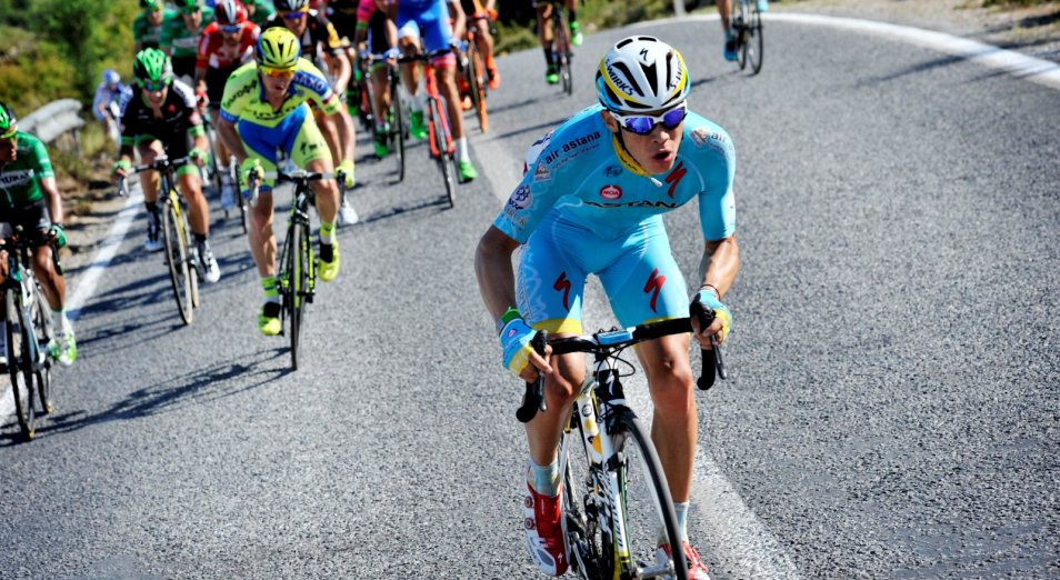 «Астана» велокомандасы «Испания вуэльтасында» бірінші орынға шықты
