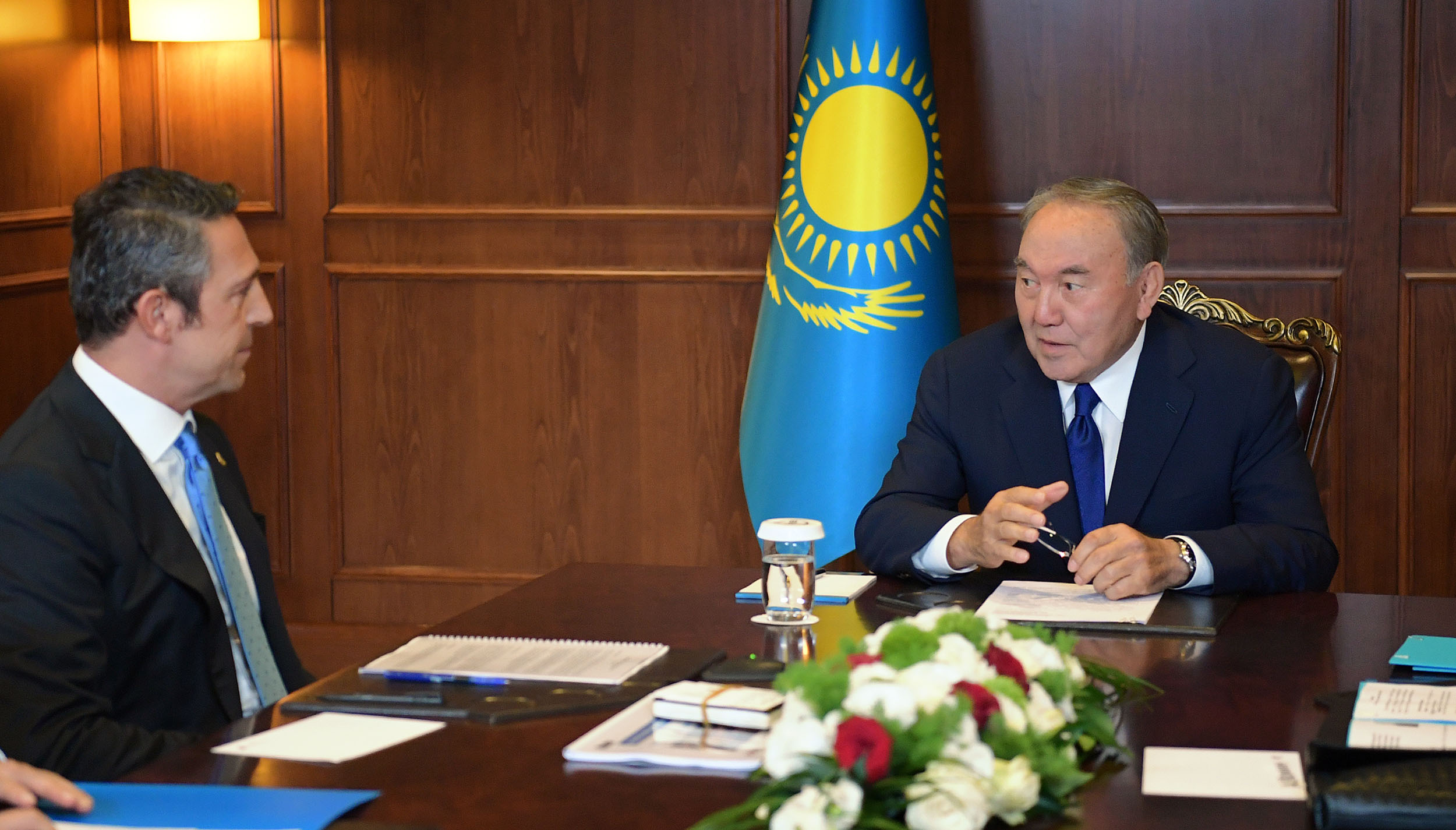 Нұрсұлтан Назарбаев «Коч Холдинг» компаниясы басқармасының төрағасы Али Йылдырым Кочпен кездесті