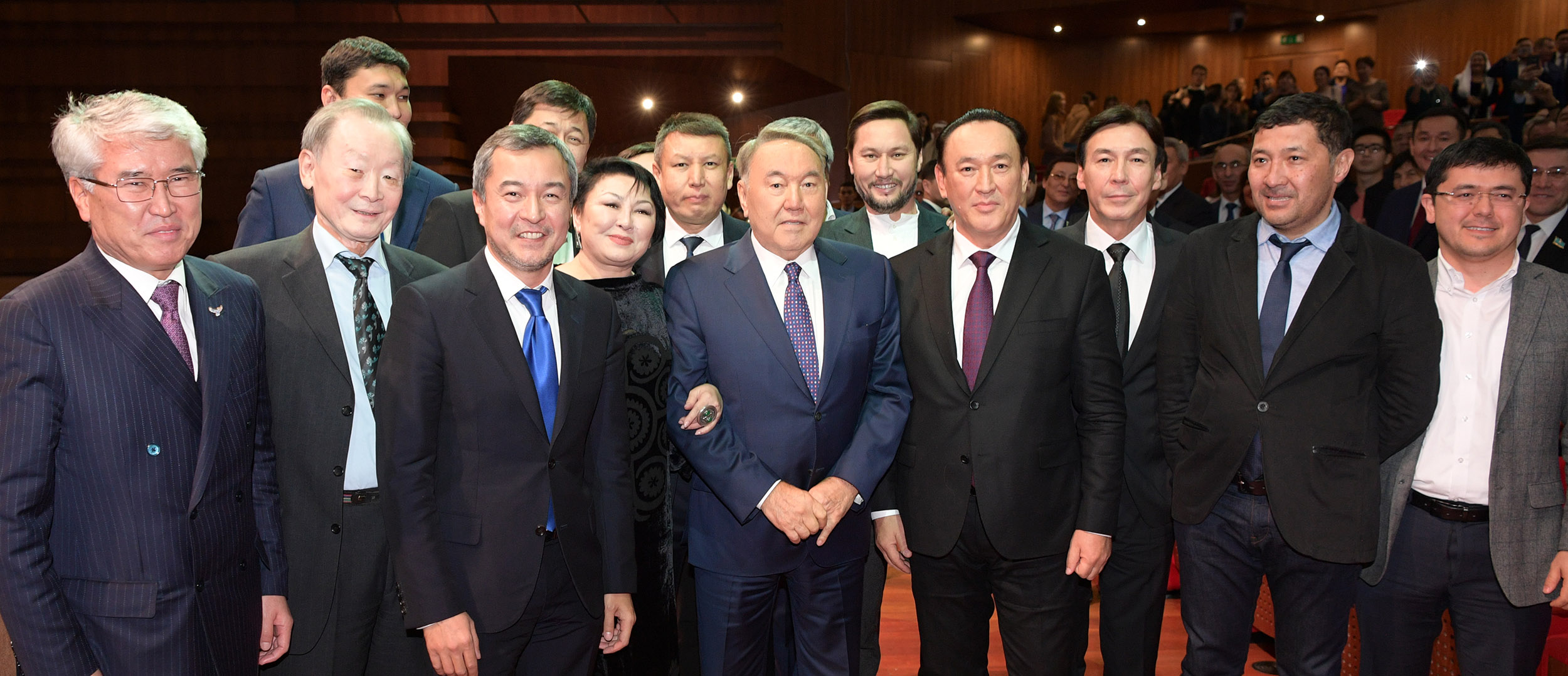 Мемлекет басшысы «Елбасы жолы. Астана» көркем фильмінің премьерасына барды