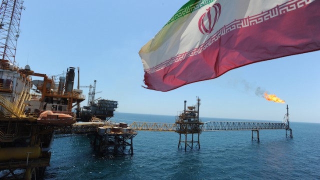 Иранның мұнай кірісі Швейцария банкінде сақталады