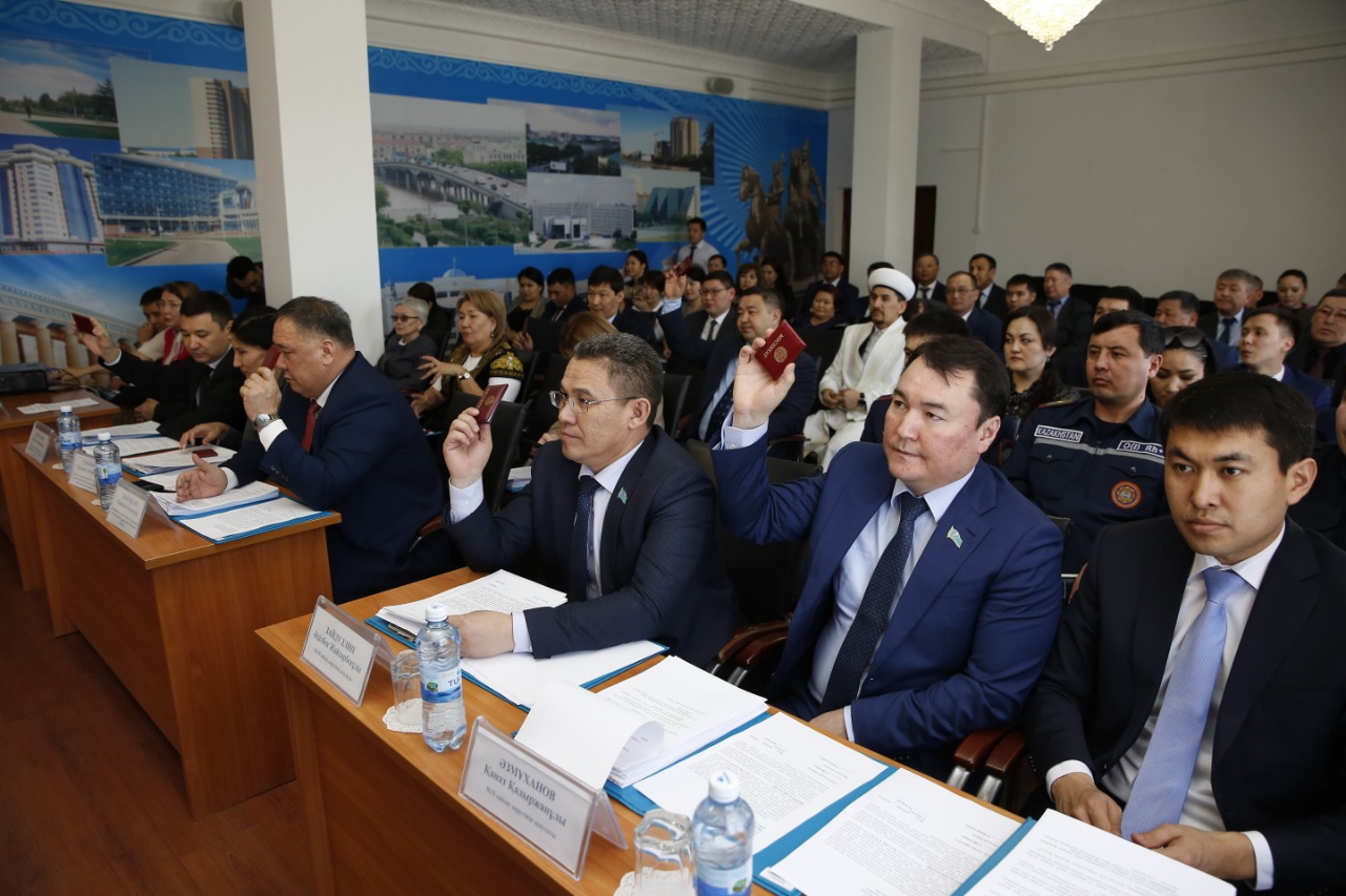 Атырауда депутаттар Н. Назарбаев даңғылын қолдап дауыс берді