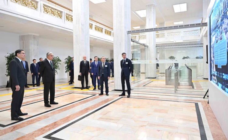 Мемлекет басшысы Алматы әкімдігінің қайта қалпына келтірілген ғимаратын аралады